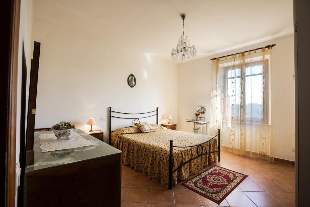 Villa Casa Guaitoli à Bagni Di Petriolo Chambre photo